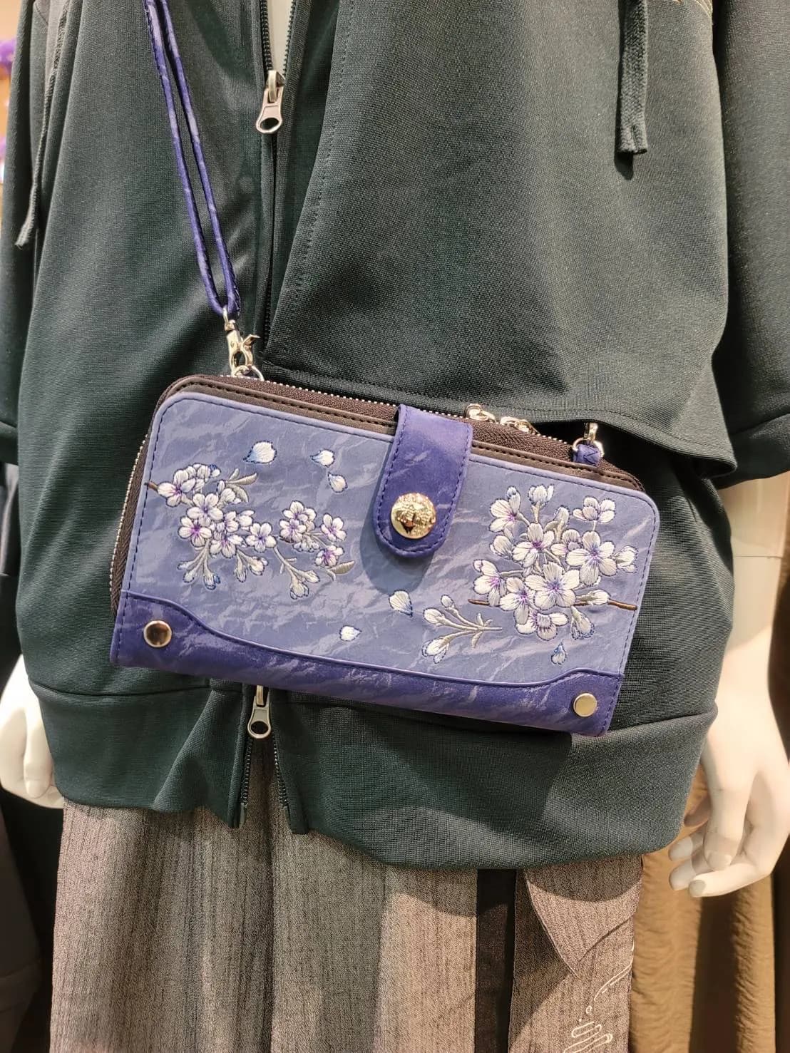 【雅結】桜刺繍ウォレットショルダー