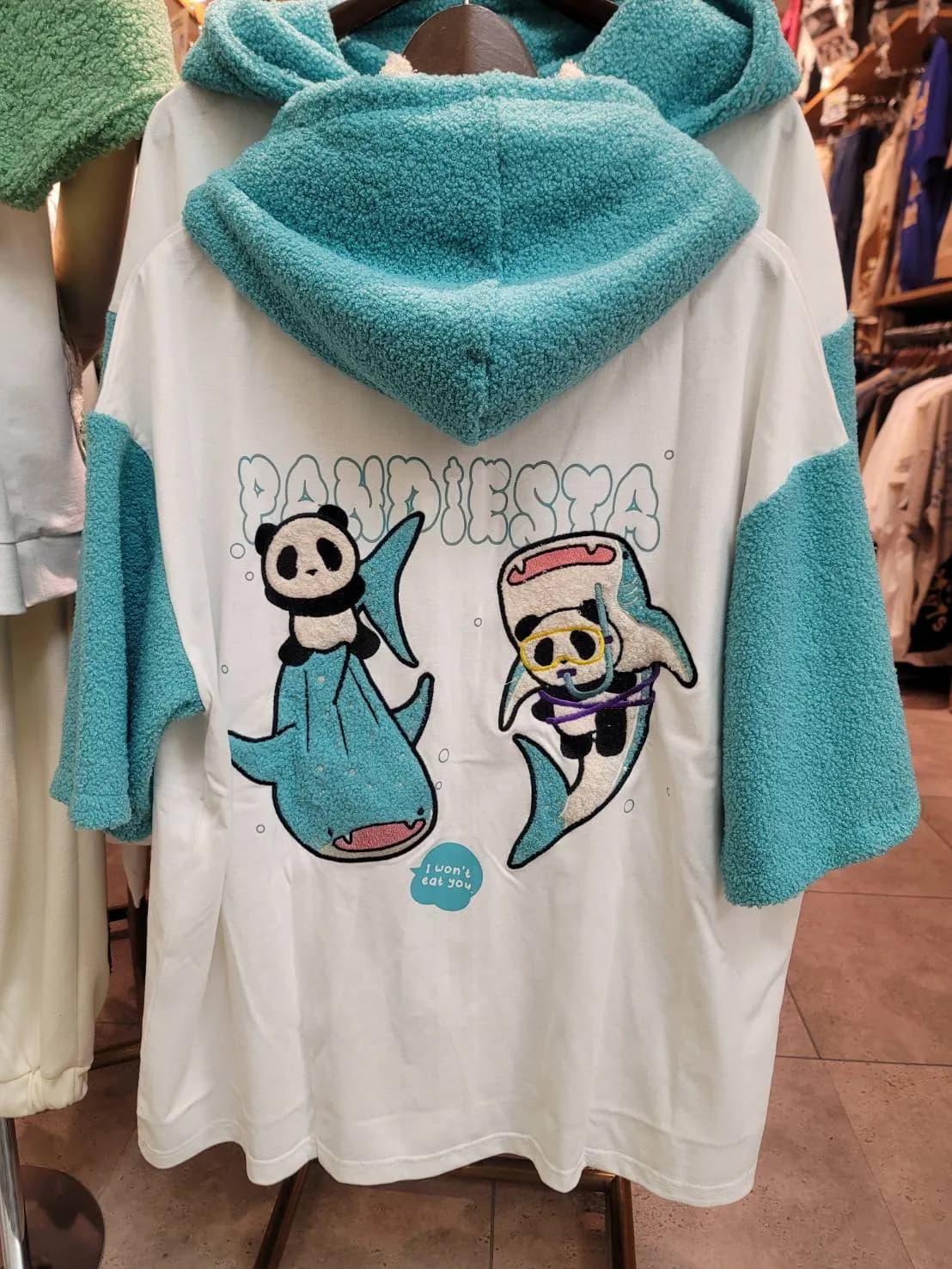 【パンディエスタ】ジンベイパーカー