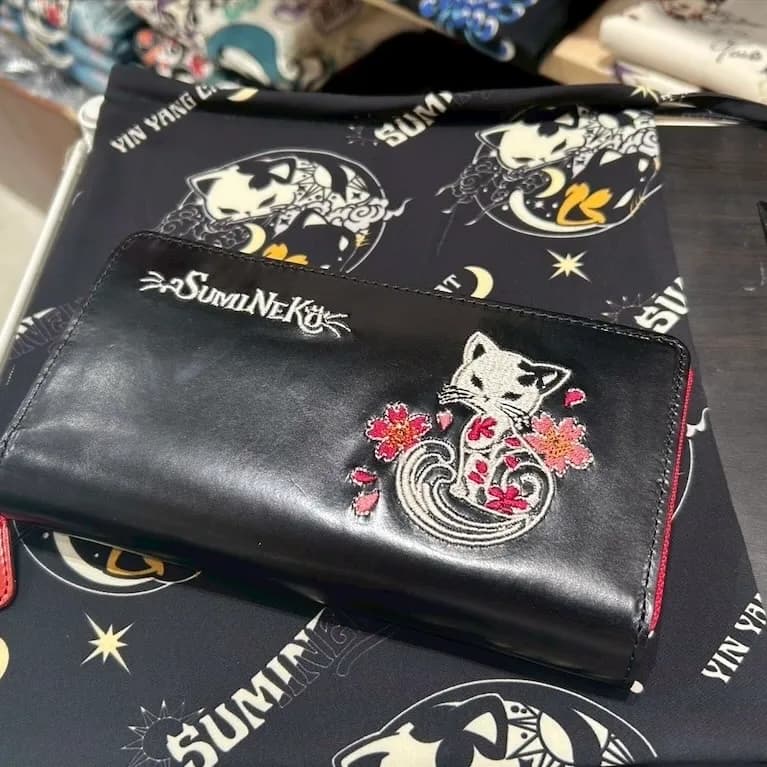 【SUMINEKO】“墨猫“刺繍入りレザーウォレット