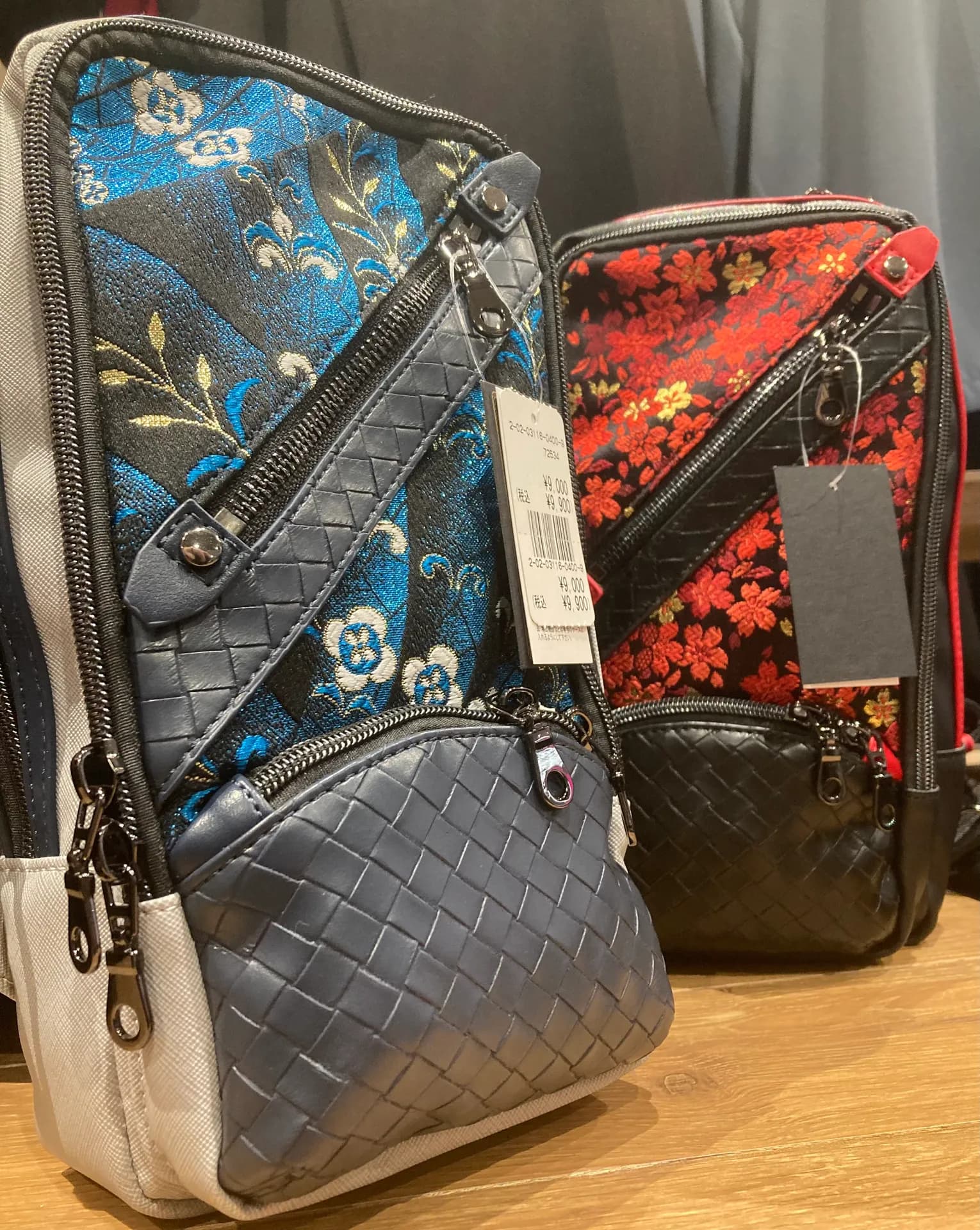 雅結:金欄刺繍ボディーバッグ✨