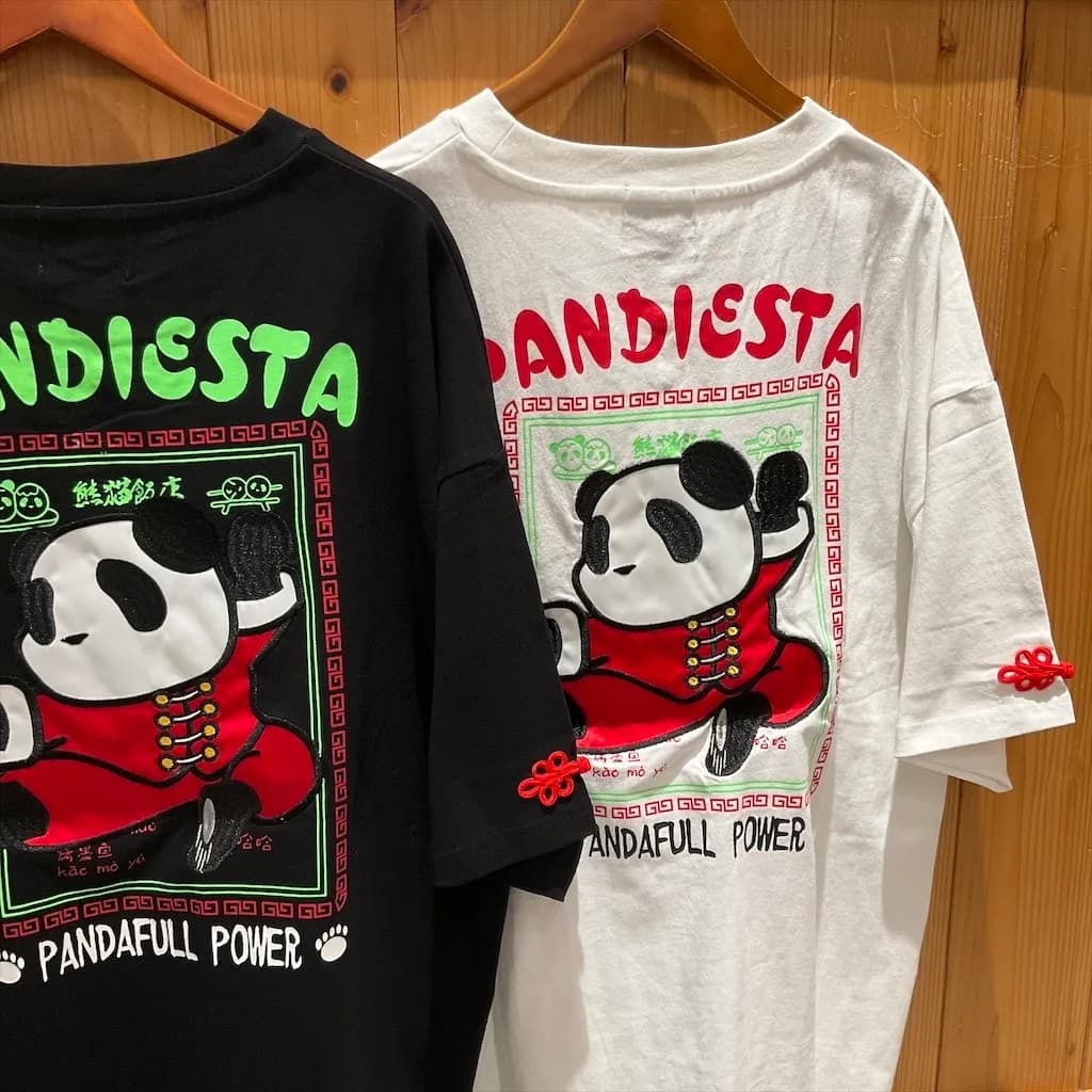 【PANDIESTA JAPAN】  “カンフーパンダ“BIGシルエットTシャツ