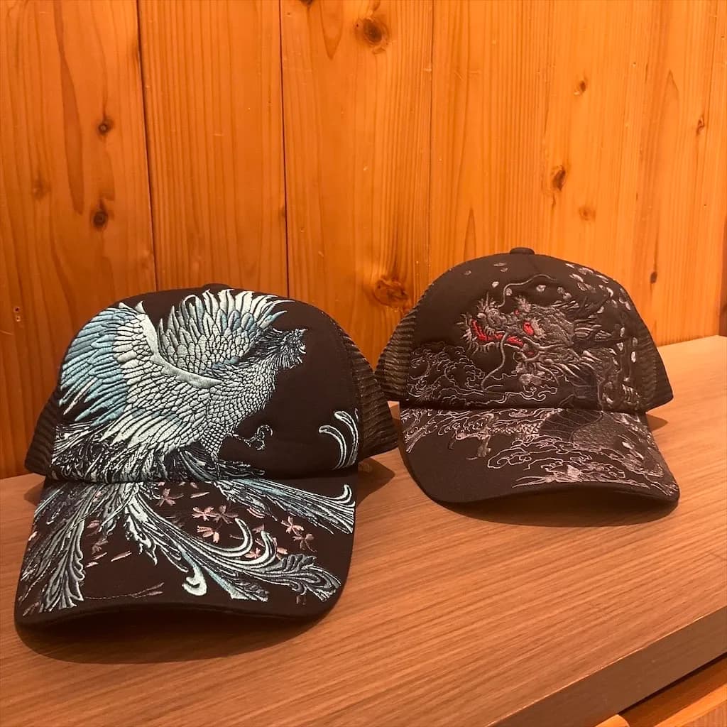 【絡繰魂】“龍/鳳凰 ”刺繍メッシュキャップ