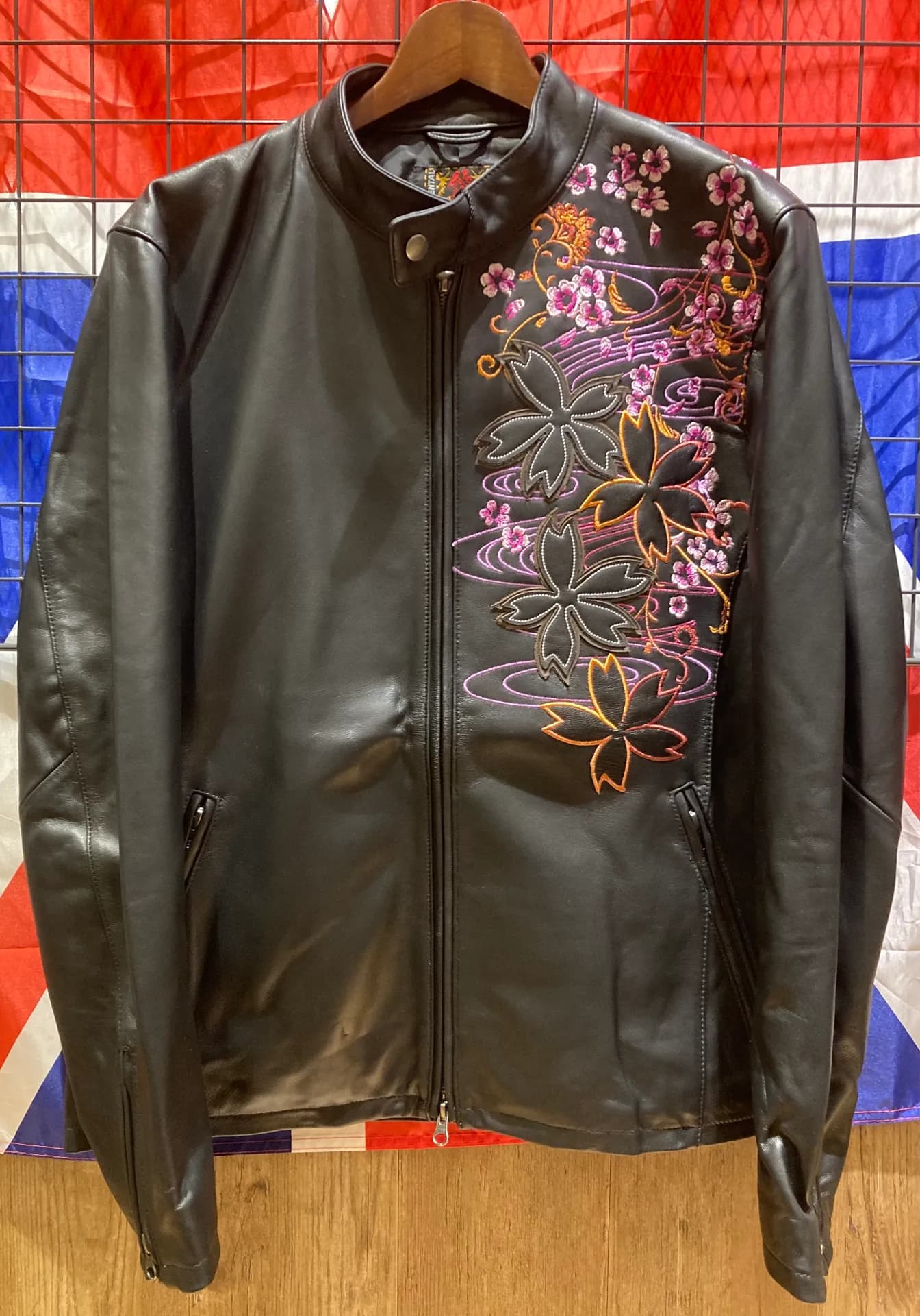 【錦】より革ジャン入荷‼️