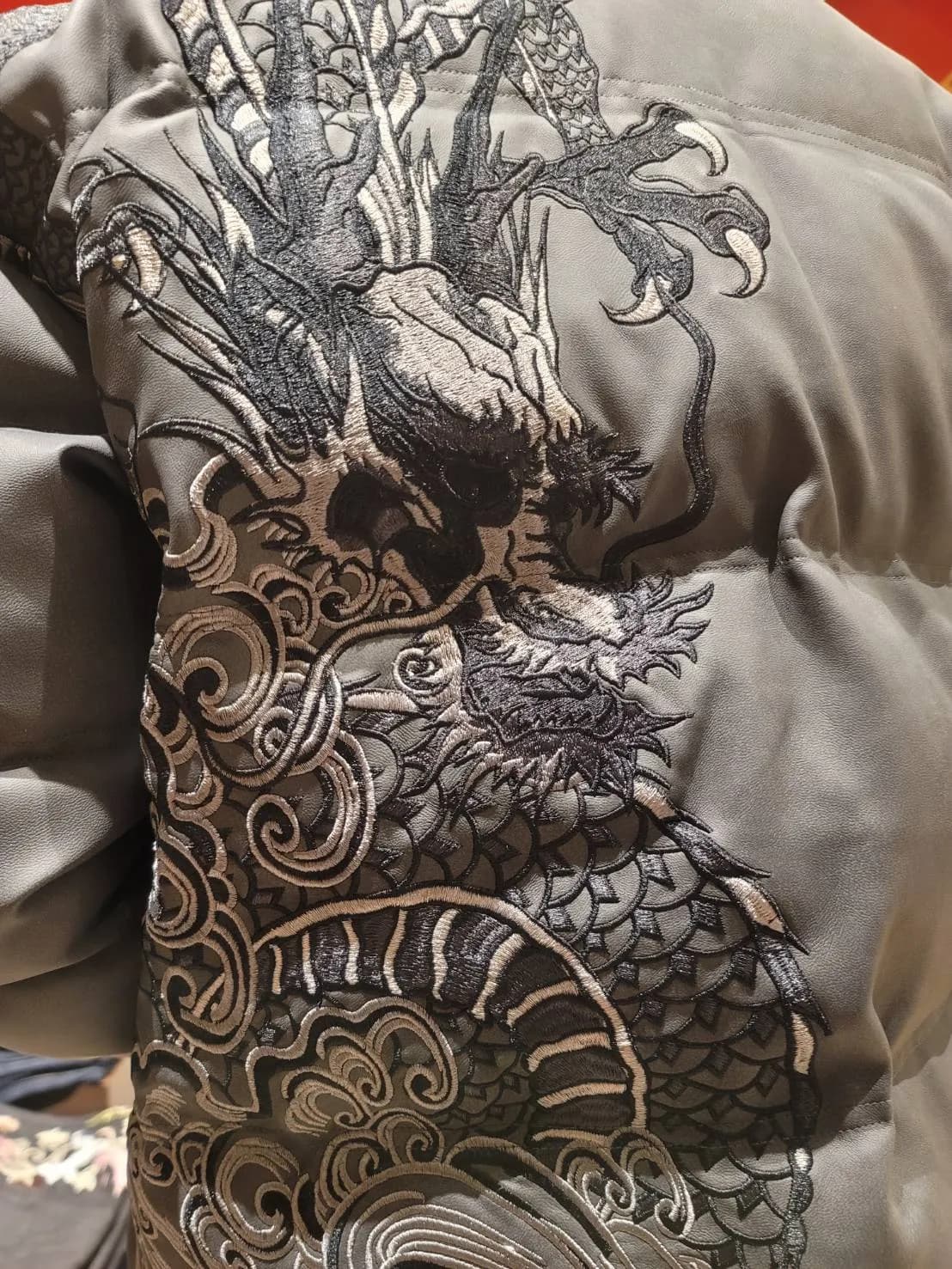 【絡繰魂・粋】中綿龍刺繍ジャケット